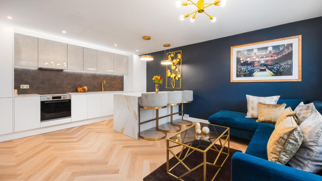 London'S Modern Nuance Apartment - Battersea Екстер'єр фото